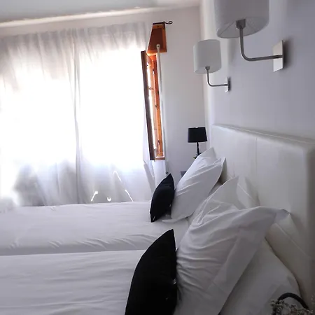 Gasthof Carlos V Puebla de Sanabria