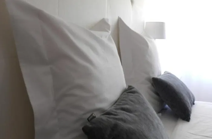 Carlos V Pensjonat 3*